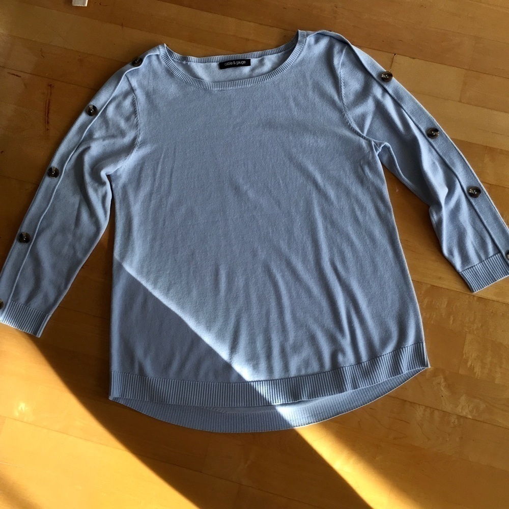 Cable & Gauge Light Blue Sweater Button Detail Size Small - Picture 4 of 17